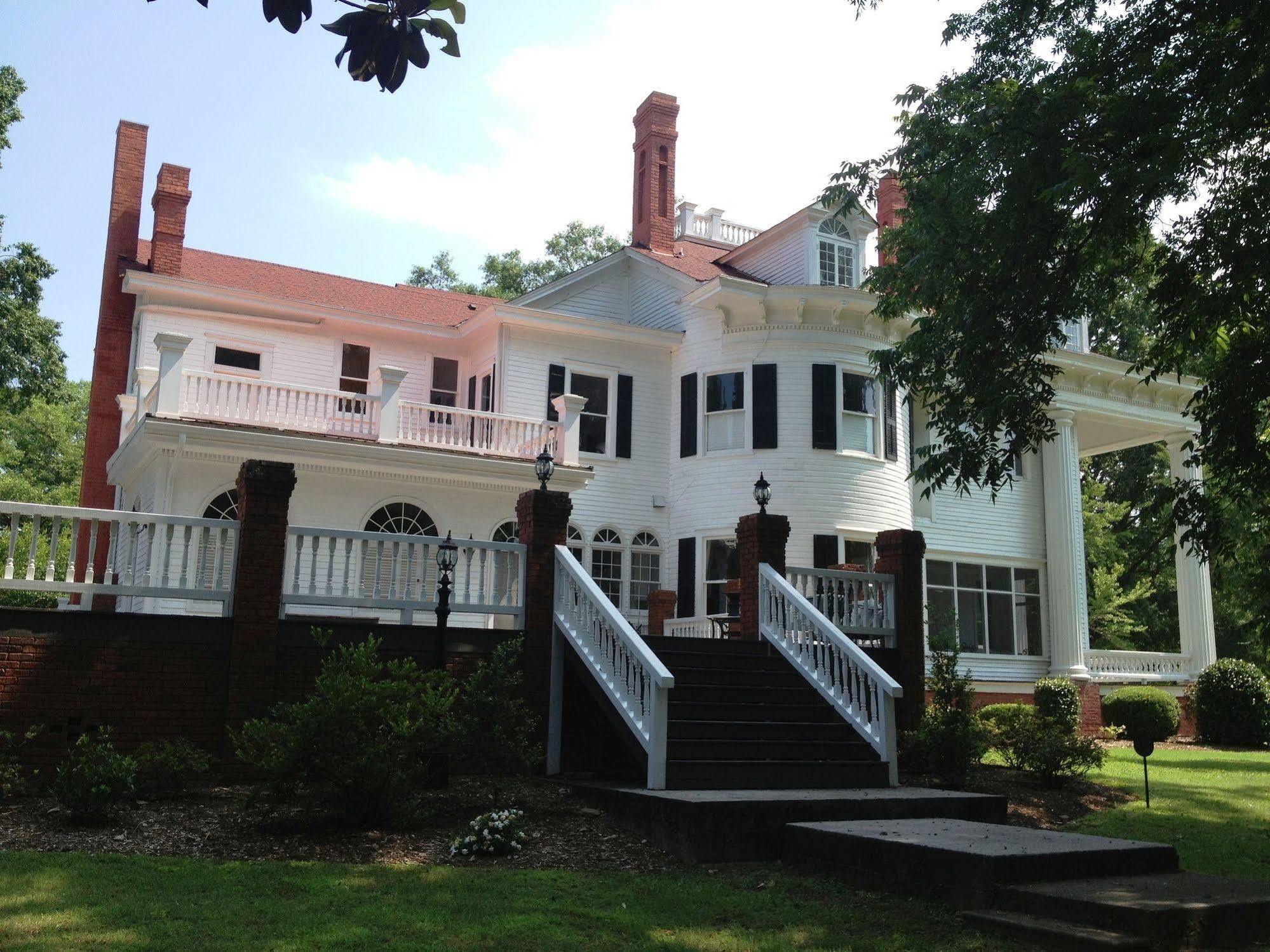 The Twelve Oaks Bed & Breakfast Covington Exterior photo